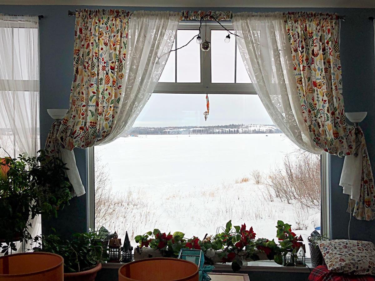 مبيت وإفطار ييلونايف Mabuhay Lakeside Manor المظهر الخارجي الصورة